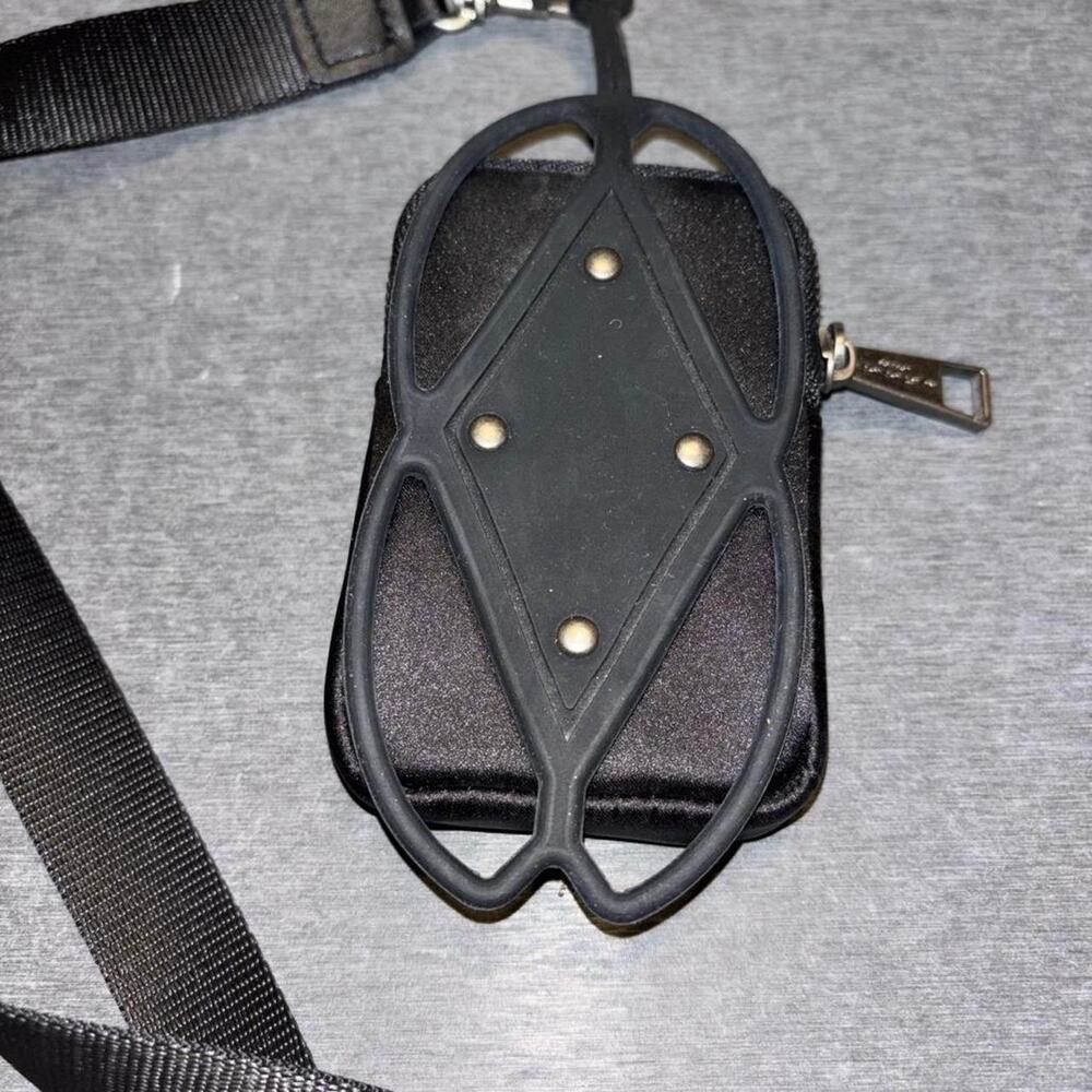 Kurt geiger black quilted lanyard with universal phone holder - Picture 3 of 4